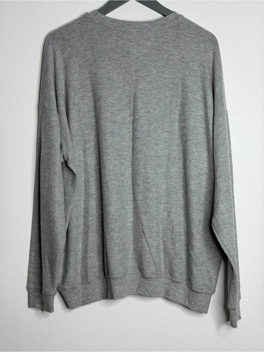ALO Yoga Long Sleeve Crewneck Top pullover oversized fit gray - women’s size L